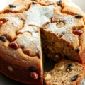 Bolo de Aveia Maçã Banana Uva-passa e Canela