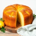Bolo de Limão Sem Leite Fofinho Fácil e Irresistível Imagem de Destaque