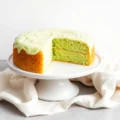 Bolo de Limão Verde Caseiro: Fofinho Fácil e Irresistível Imagem de Destaque
