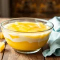 Gelatina de Abacaxi com Creme de Leite Receita Cremosa e Fácil Imagem de Destaque