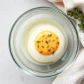 Ovo no Microondas Cozido Rápido Prático e Perfeito Imagem de Destaque